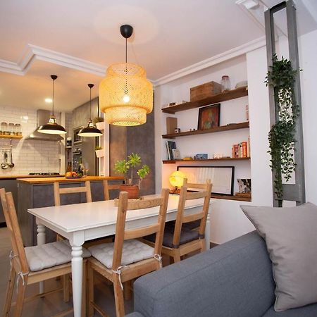 Ferienwohnung Duplex Penthouse With Terrace By Thegoodtourist Sevilla Exterior foto