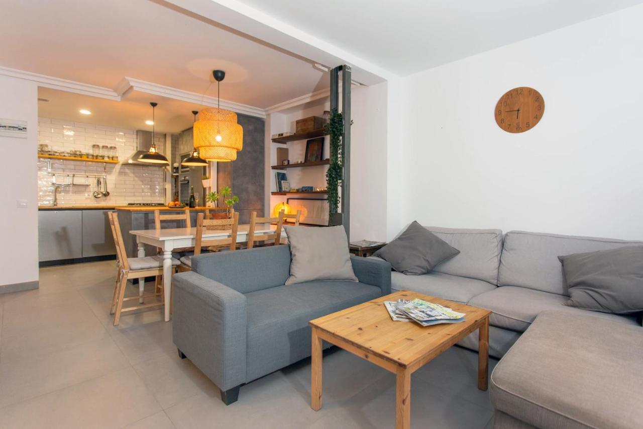 Ferienwohnung Duplex Penthouse With Terrace By Thegoodtourist Sevilla Exterior foto